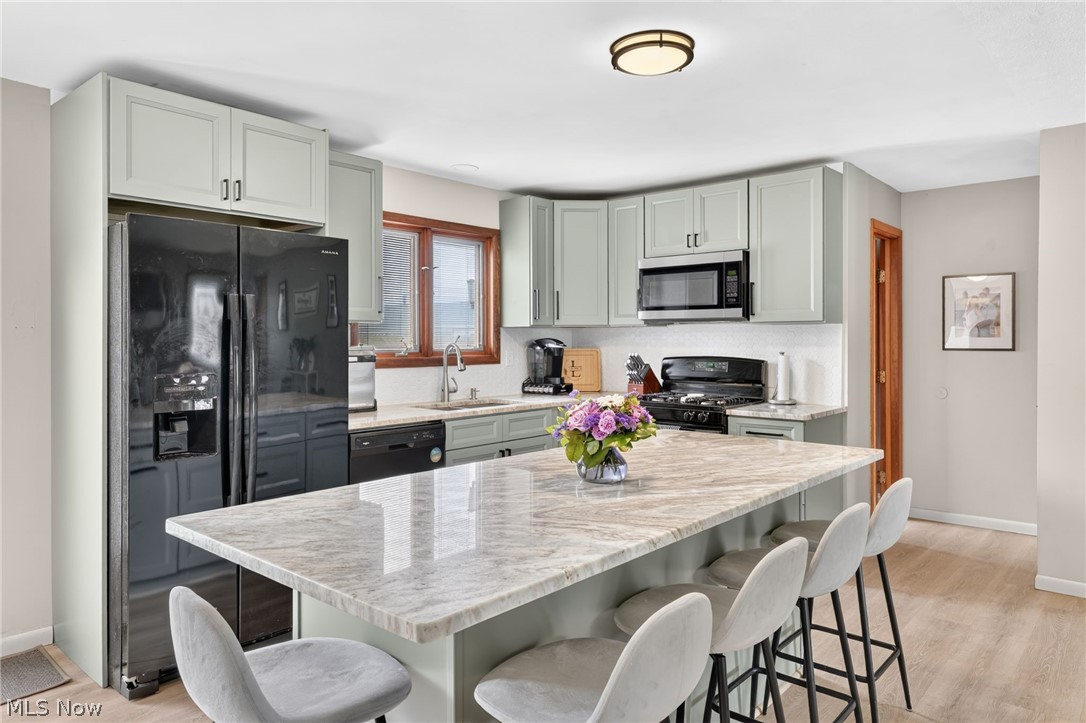 33541 Tullis Drive Avon OH 44011