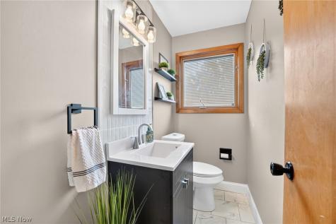 33541 Tullis Drive Avon OH 44011