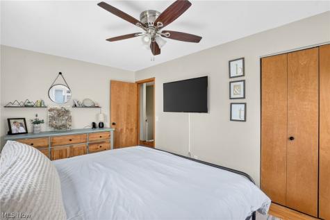 33541 Tullis Drive Avon OH 44011