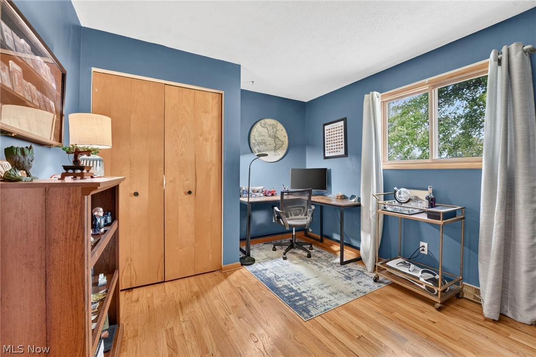 33541 Tullis Drive Avon OH 44011