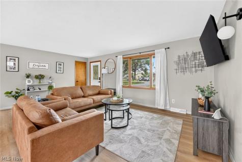 33541 Tullis Drive Avon OH 44011