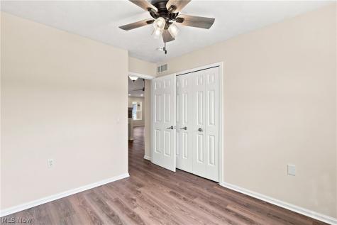 5889 W Breezeway Drive W North Ridgeville OH 44039
