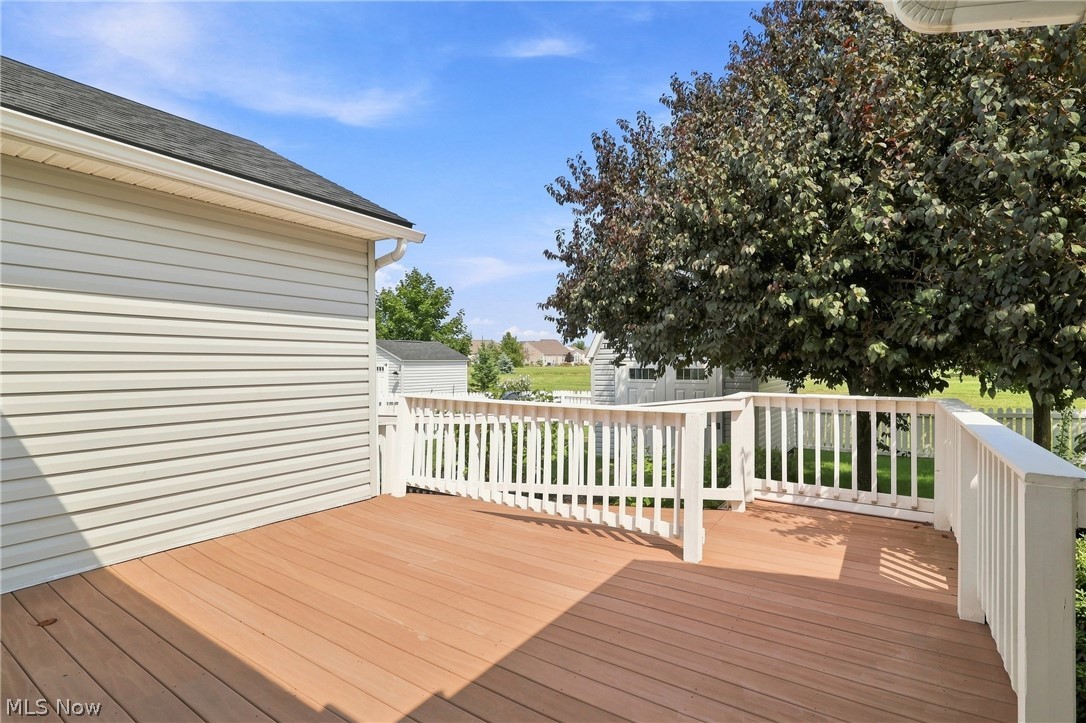 5889 W Breezeway Drive W North Ridgeville OH 44039