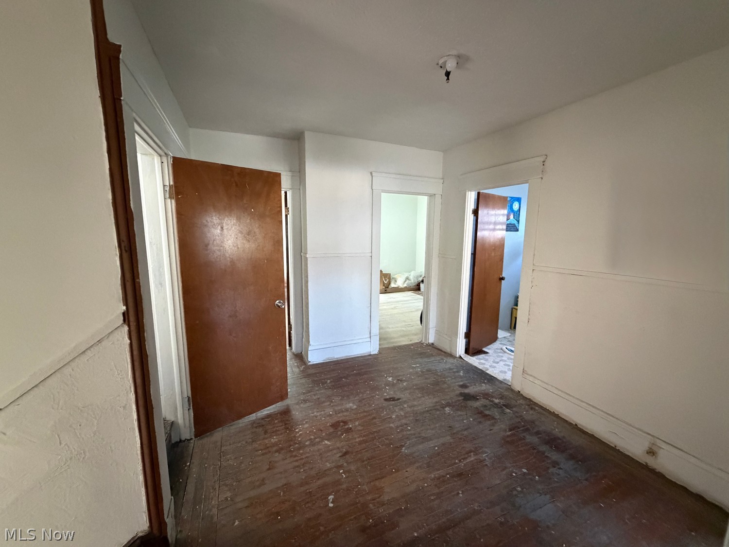 1894 Wadena East Cleveland OH 44112