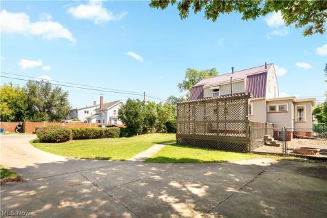 1217 Broad Avenue NW Canton OH 44708