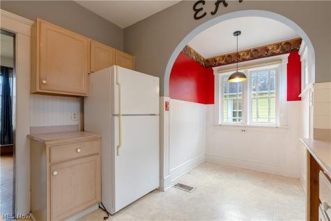 1217 Broad Avenue NW Canton OH 44708