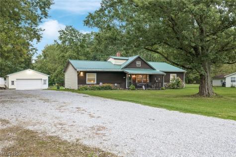 3285 Clubside Drive Norton OH 44203