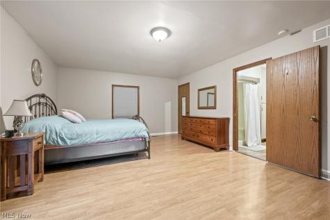 3285 Clubside Drive Norton OH 44203