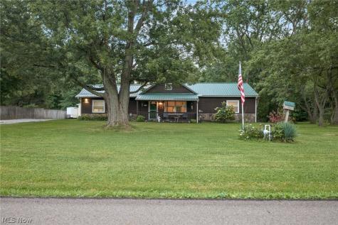 3285 Clubside Drive Norton OH 44203