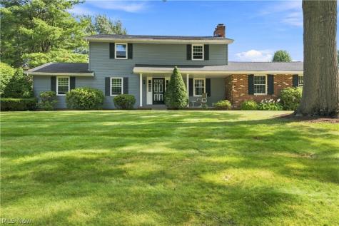 1364 Stonington Road NW North Canton OH 44720