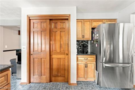 1364 Stonington Road NW North Canton OH 44720