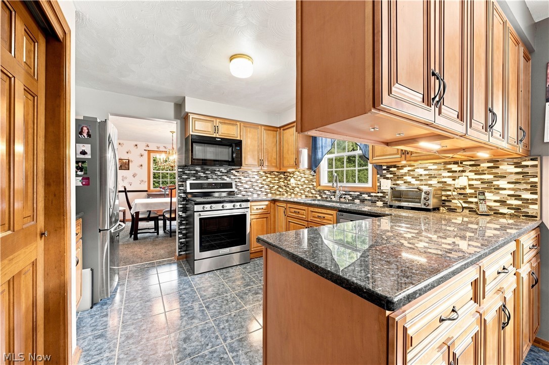 1364 Stonington Road NW North Canton OH 44720