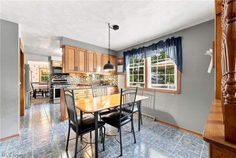 1364 Stonington Road NW North Canton OH 44720