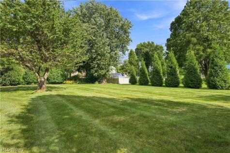 1364 Stonington Road NW North Canton OH 44720