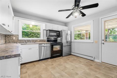 543 Winesap Avenue SW North Canton OH 44709