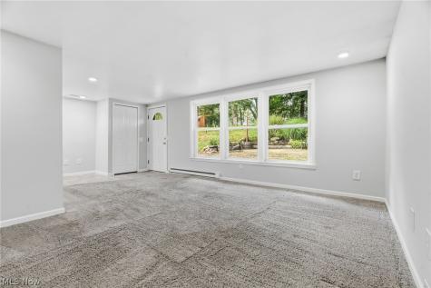 543 Winesap Avenue SW North Canton OH 44709