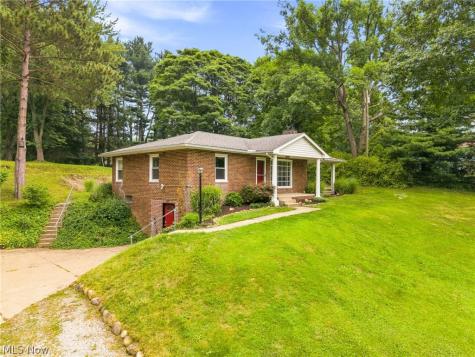 543 Winesap Avenue SW North Canton OH 44709