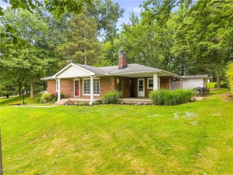 543 Winesap Avenue SW North Canton OH 44709