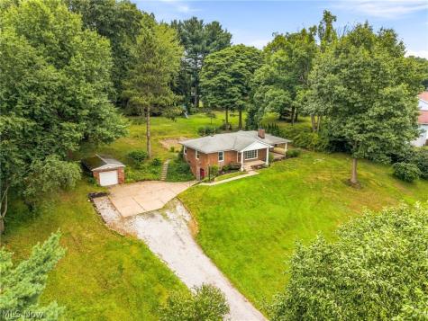 543 Winesap Avenue SW North Canton OH 44709