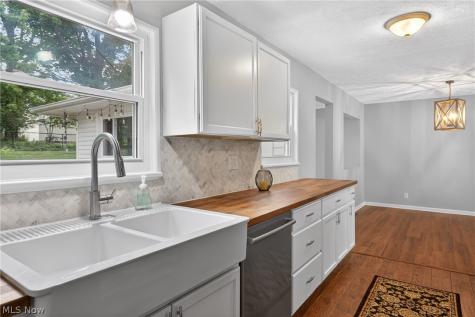1169 Ranchland Drive Mayfield Heights OH 44124