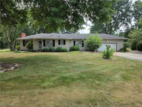 490 Bonshire Road Akron OH 44319