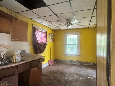 11321 Mount Overlook Avenue Cleveland OH 44104