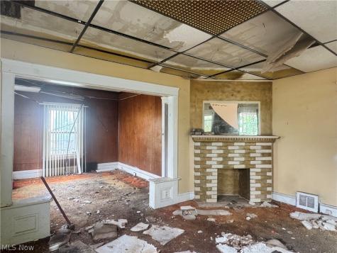 11321 Mount Overlook Avenue Cleveland OH 44104