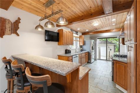 7386 Meadow Lane Parma OH 44134