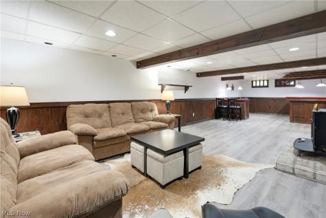 7386 Meadow Lane Parma OH 44134