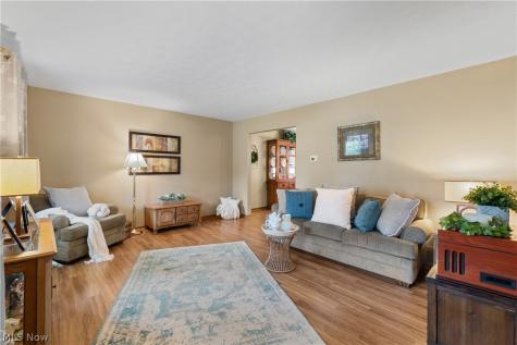 1972 Springfield Lake Boulevard Akron OH 44312