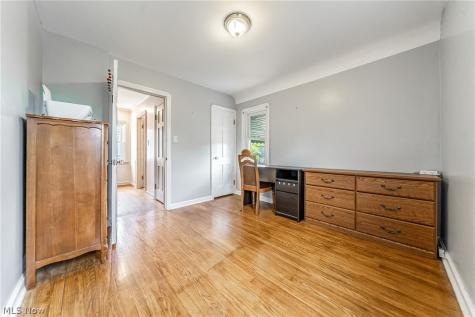 3136 W 138 Street Cleveland OH 44111