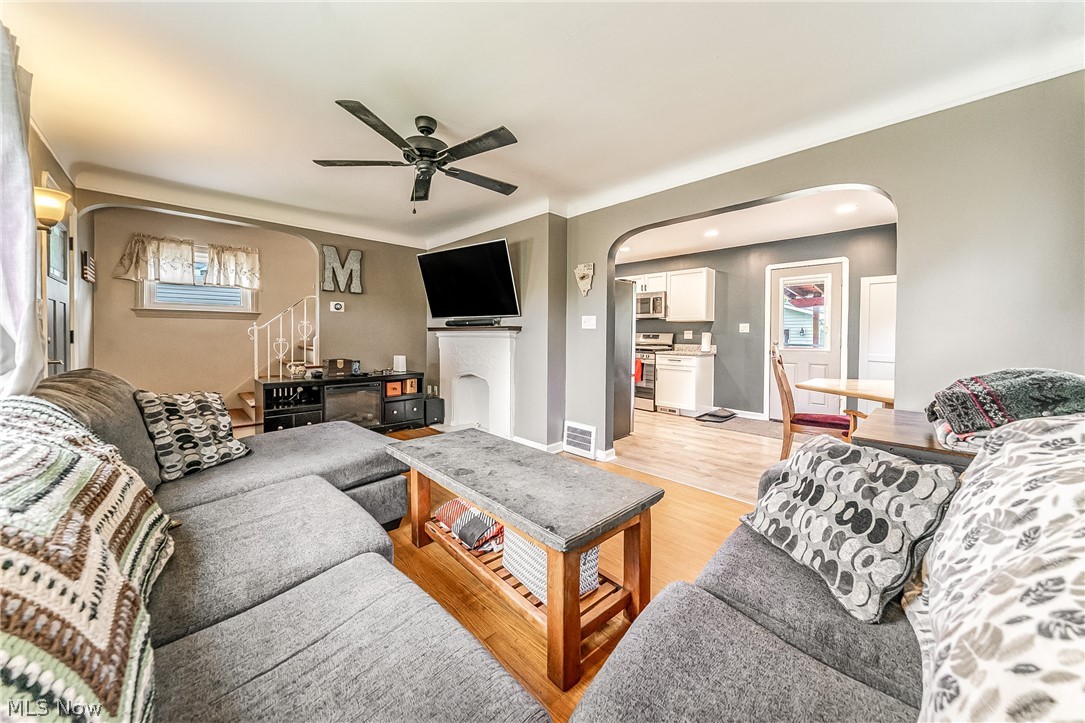 3136 W 138 Street Cleveland OH 44111