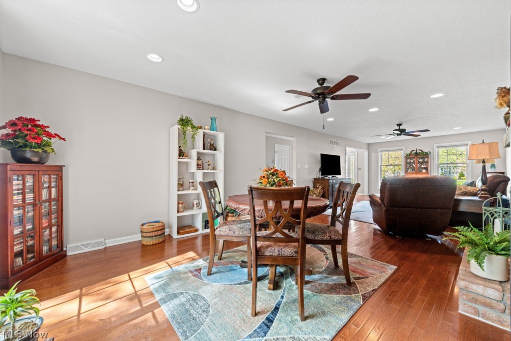 369 Amy Way Wadsworth OH 44281