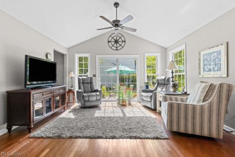 369 Amy Way Wadsworth OH 44281