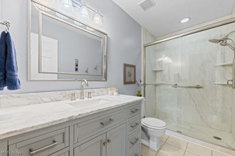 369 Amy Way Wadsworth OH 44281