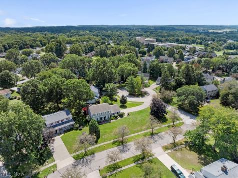 369 Amy Way Wadsworth OH 44281
