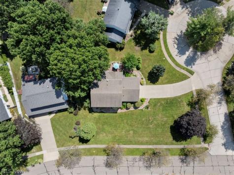 369 Amy Way Wadsworth OH 44281