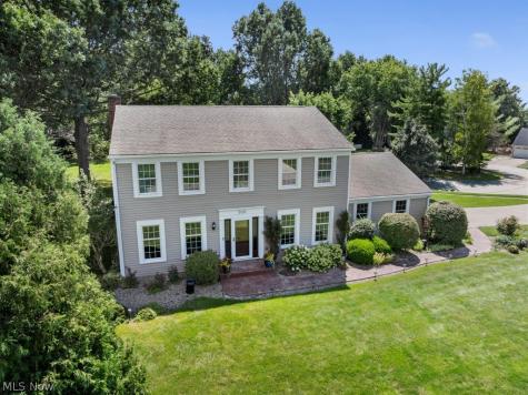 369 Amy Way Wadsworth OH 44281