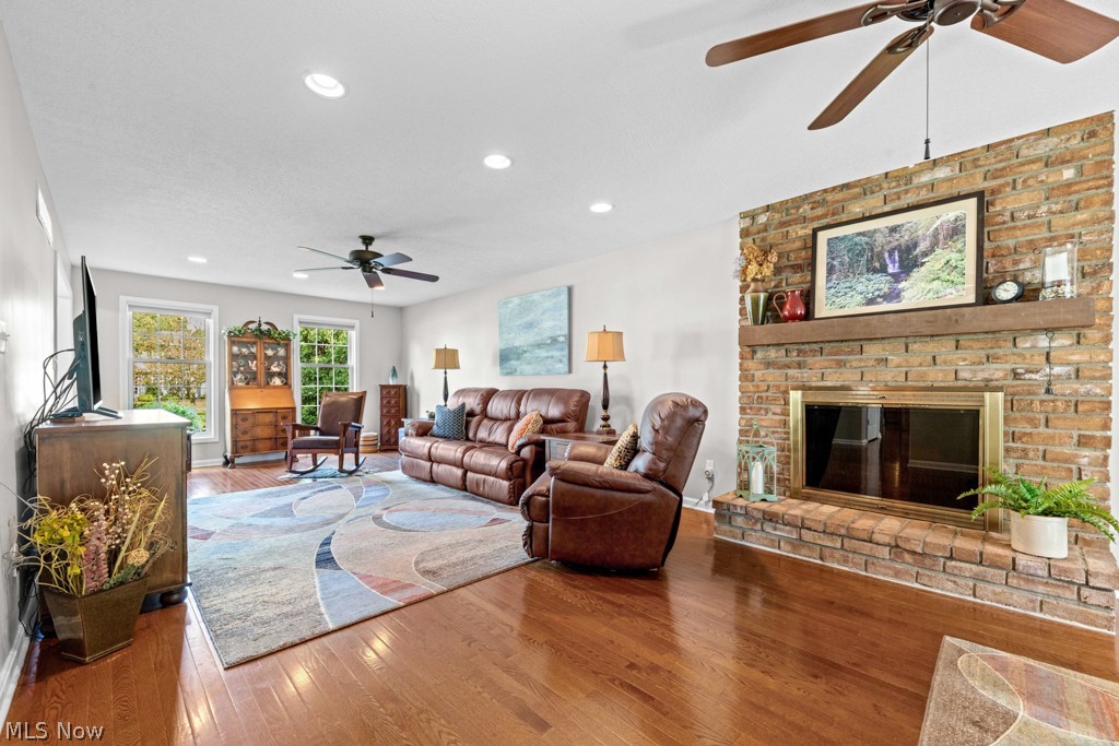 369 Amy Way Wadsworth OH 44281