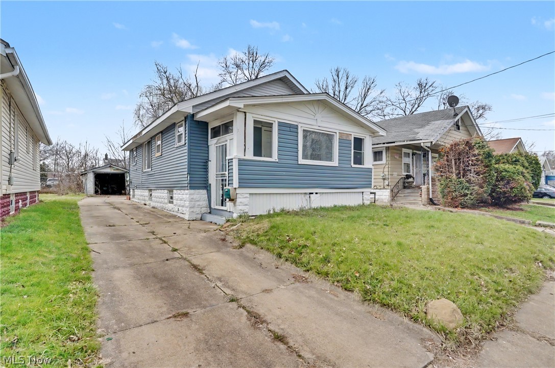 872 Cole Avenue Akron OH 44306