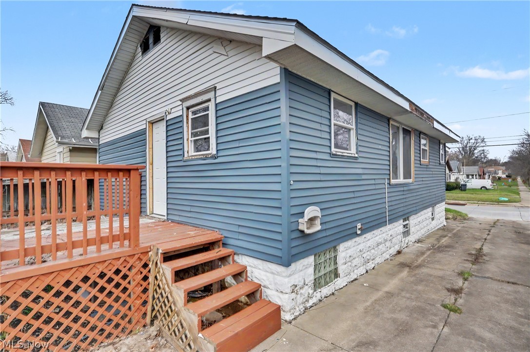 872 Cole Avenue Akron OH 44306