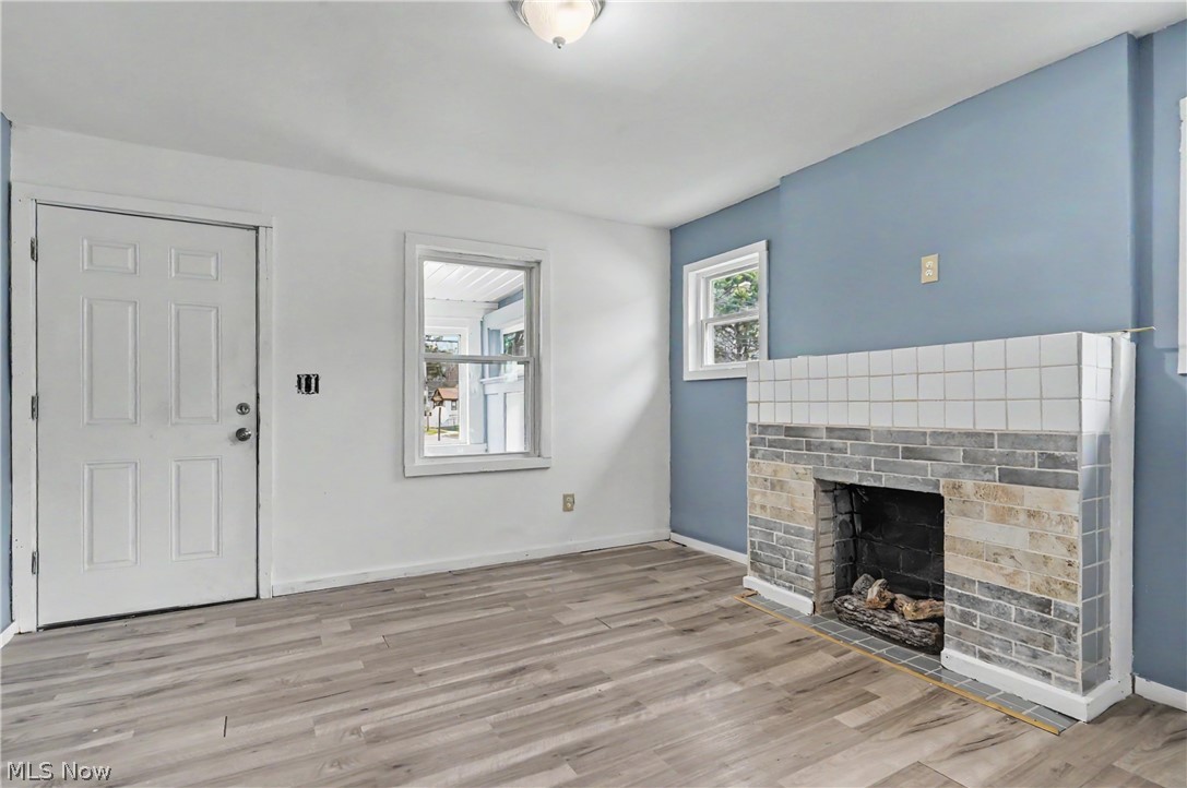 872 Cole Avenue Akron OH 44306