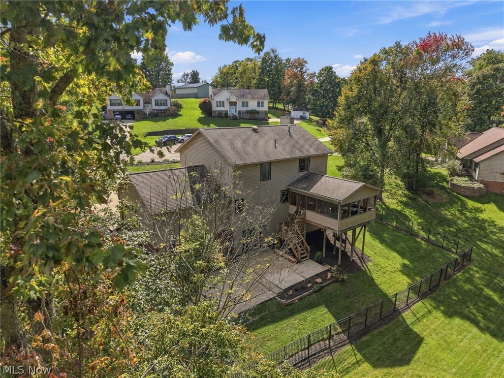 1907 Dogwood Square NE Bolivar OH 44612