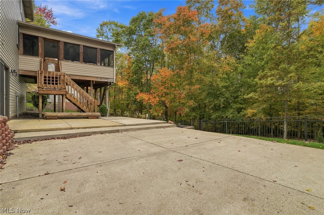 1907 Dogwood Square NE Bolivar OH 44612