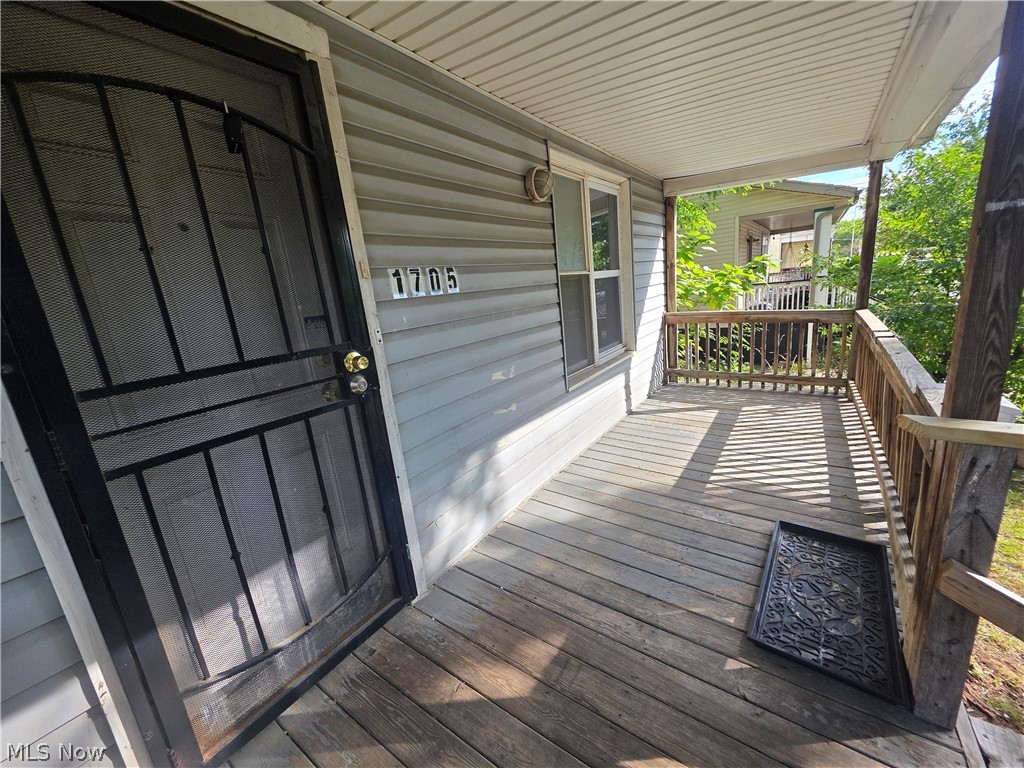 1705 E 84 Street Cleveland OH 44103