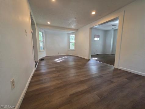 1705 E 84 Street Cleveland OH 44103