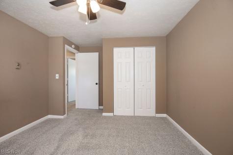 137 Valley Forge Circle Elyria OH 44035