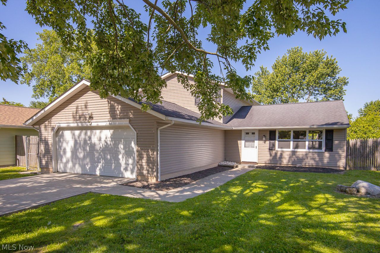 137 Valley Forge Circle Elyria OH 44035