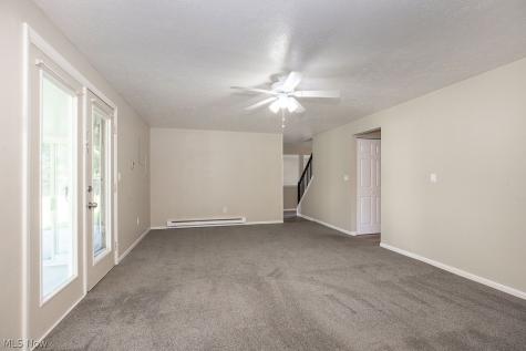 137 Valley Forge Circle Elyria OH 44035