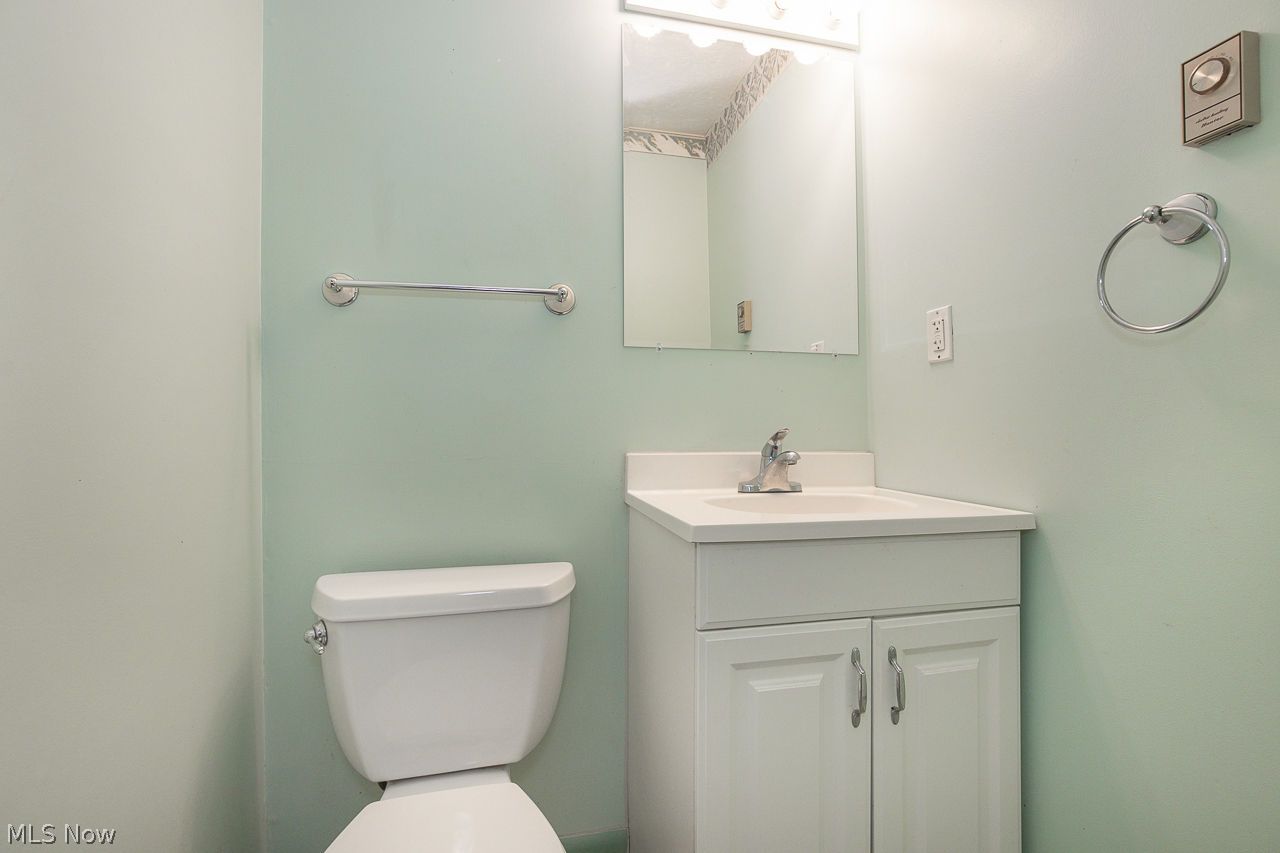 137 Valley Forge Circle Elyria OH 44035